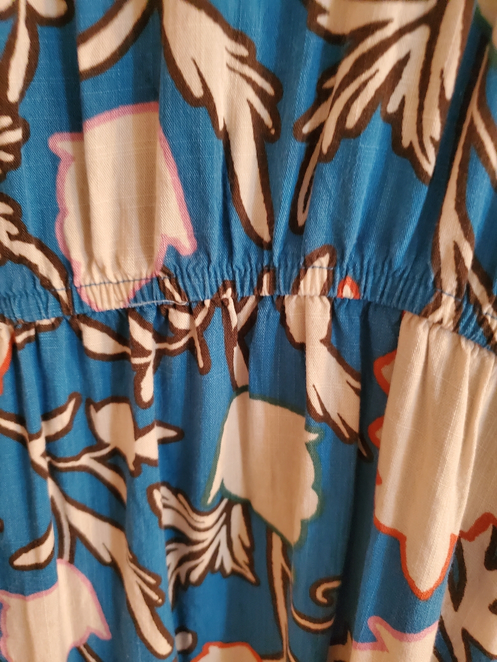Knox Rose Blue Floral Wrap Dress with Cream Accents - Picture 10 of 12